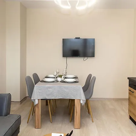 Bright One-bedroom Flat With Balcony I Quiet Area By Flat Mаnаger * Βάρνα