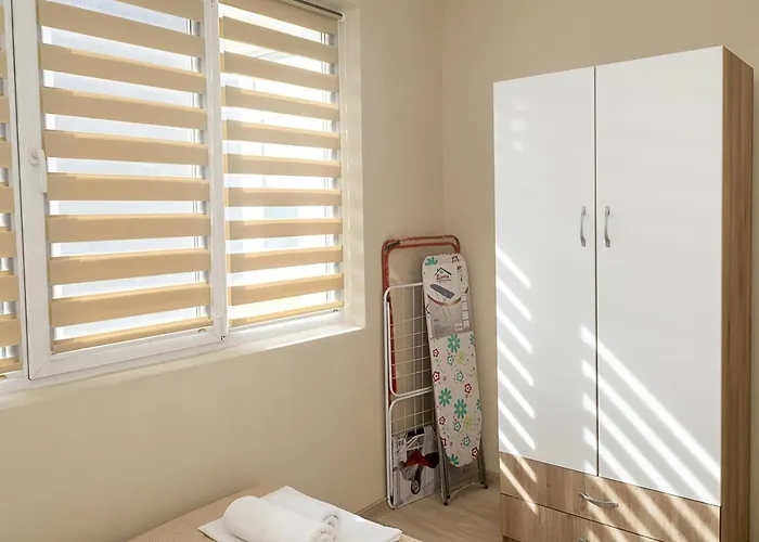 דירה Bright One-bedroom Flat With Balcony I Quiet Area By Flat Mаnаger *